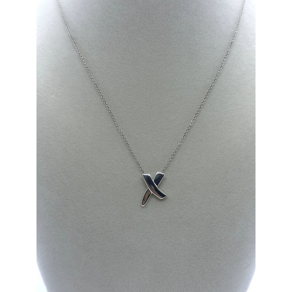 TIFFANY Paloma Picasso's Graffiti X pendant necklace EUC with Box & ribbon
